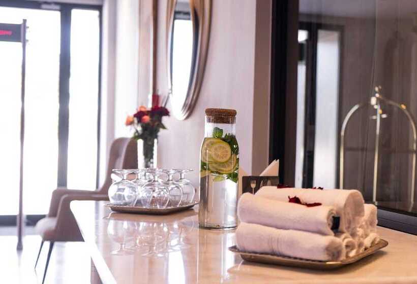 هاستل Urban Hotel And Spa