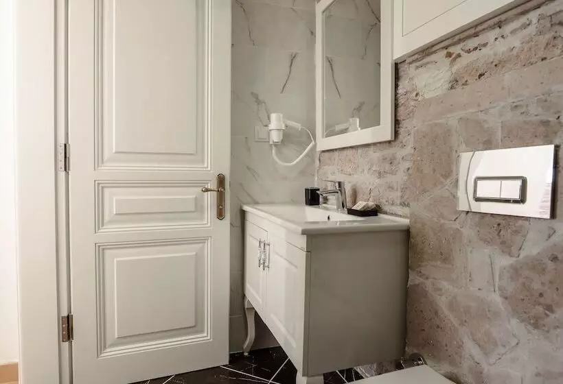 Hotelli Ali Baris Pansiyon Cunda