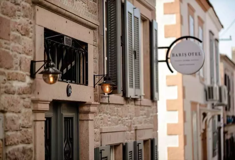 Hotelli Ali Baris Pansiyon Cunda