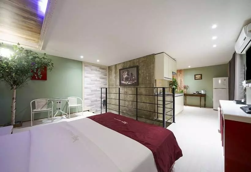 Buan Gyeokpo Jazz Motel And Pension