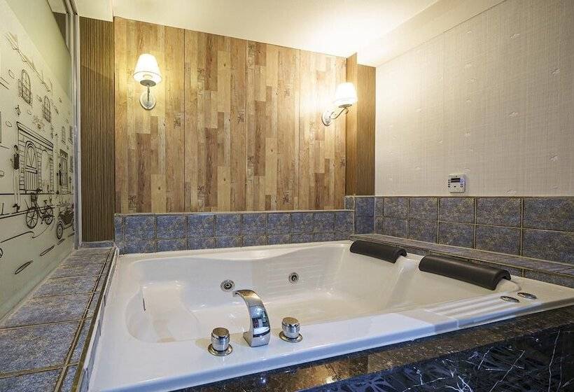 Buan Gyeokpo Jazz Motel And Pension