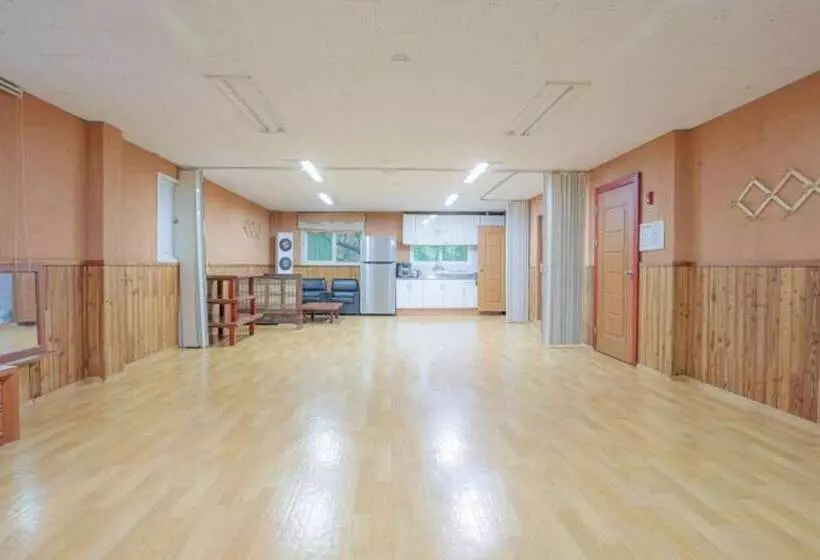 Chuncheon Byeolnim Dalnim Pension