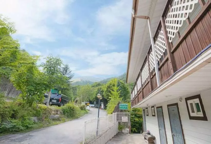 Chuncheon Byeolnim Dalnim Pension