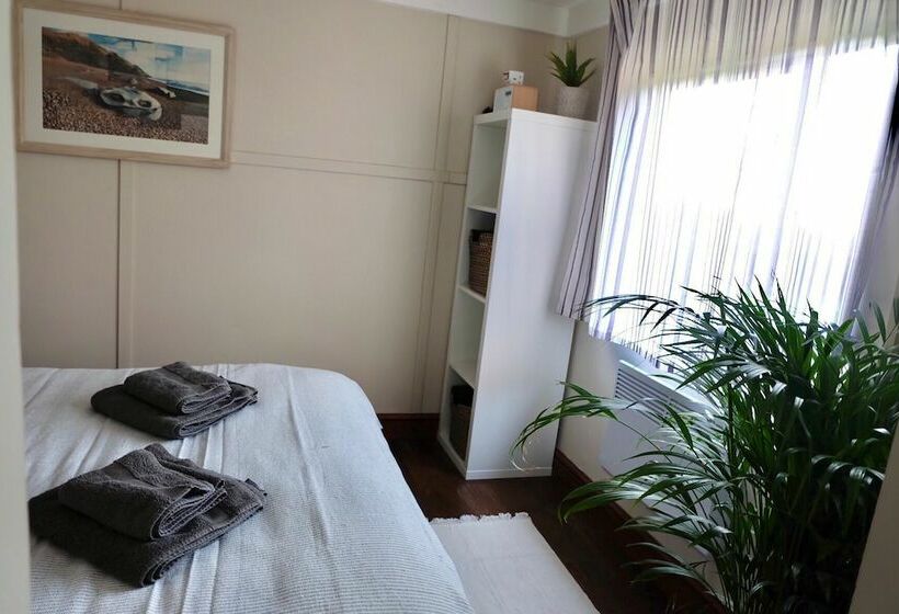 Cozy And Peaceful Cabin 15 Mins From Lyme Regis