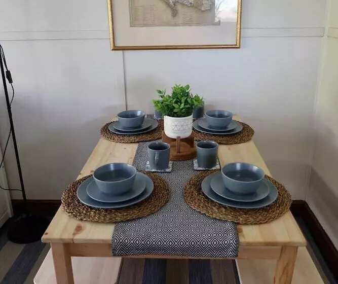 Cozy And Peaceful Cabin 15 Mins From Lyme Regis