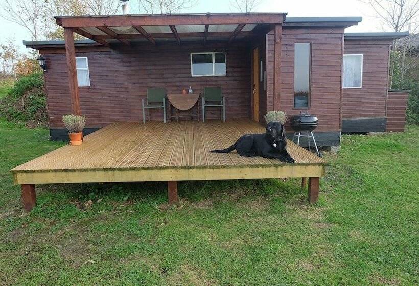 Cozy And Peaceful Cabin 15 Mins From Lyme Regis
