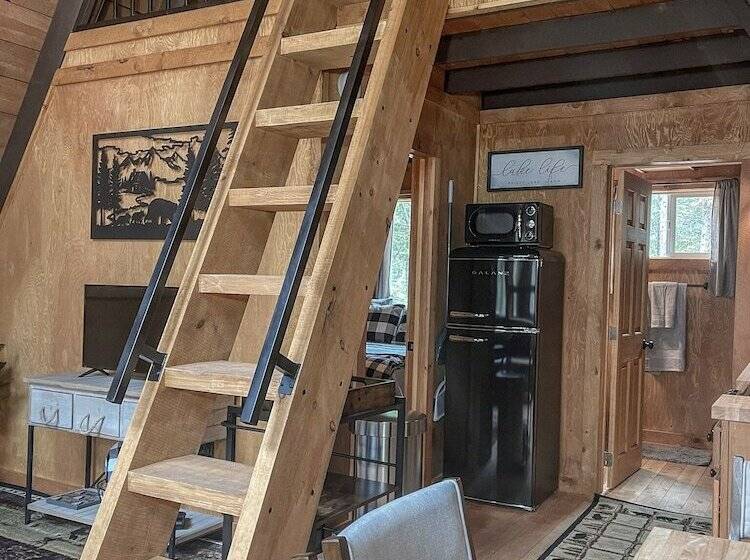 Cozy Priest Lake Cabin In The Woods