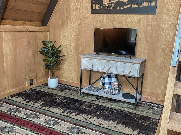 Cozy Priest Lake Cabin In The Woods