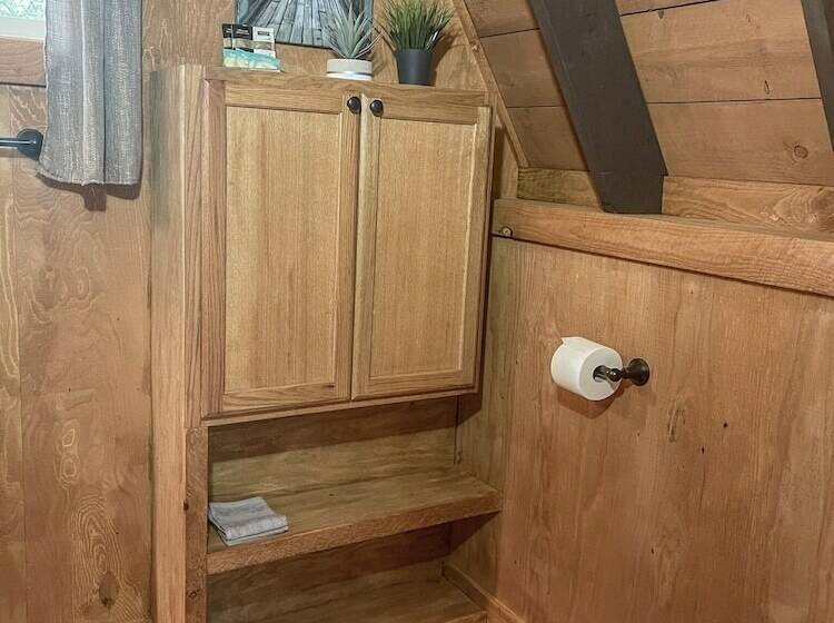 Cozy Priest Lake Cabin In The Woods