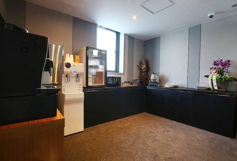 Daejeon Sintanjin Naru Motel