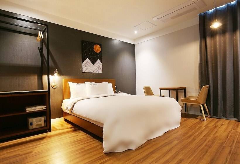 Daejeon Sintanjin Naru Motel