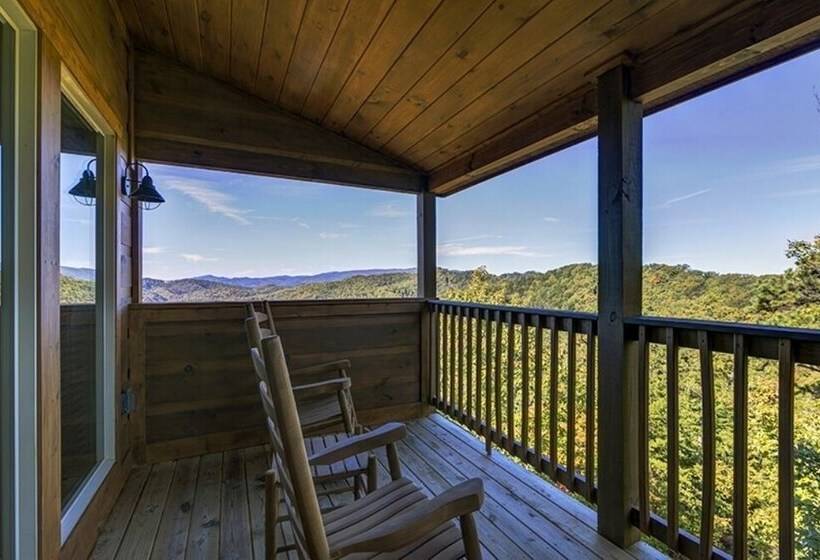 Donwell Manor 4 Bedrooms, 4 Baths, Sleeps 16 4 Cabin By Redawning