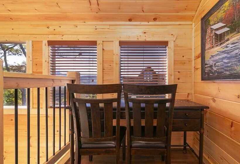 Donwell Manor 4 Bedrooms, 4 Baths, Sleeps 16 4 Cabin By Redawning