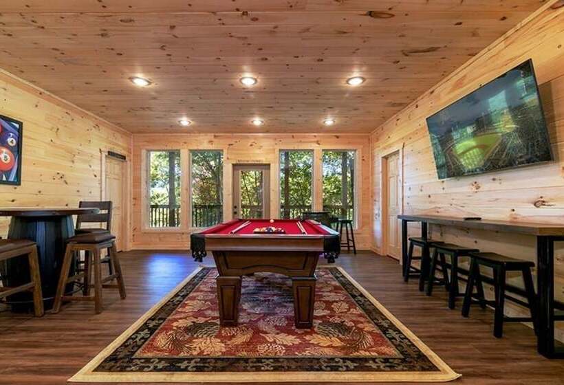 Donwell Manor 4 Bedrooms, 4 Baths, Sleeps 16 4 Cabin By Redawning