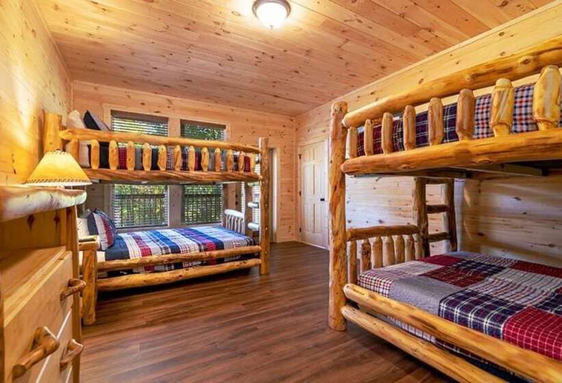 Donwell Manor 4 Bedrooms, 4 Baths, Sleeps 16 4 Cabin By Redawning