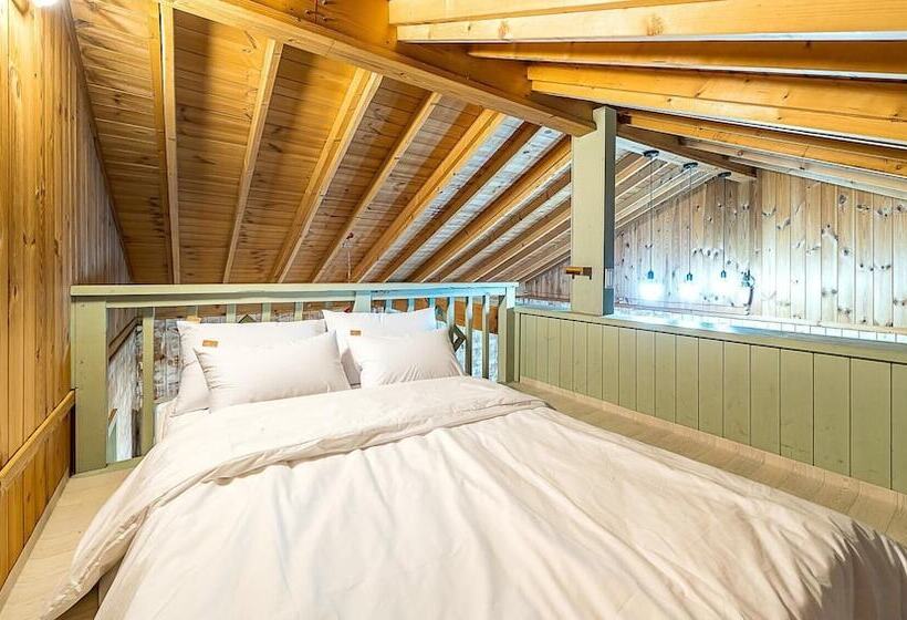 Gapyeong Atthemorn Dokchae Pension