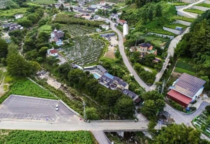 Gapyeong Haneuldari Pet Pension