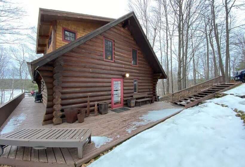 Grand View Log Cabin