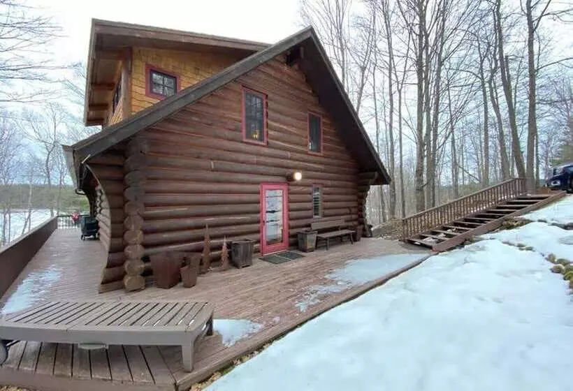 Grand View Log Cabin