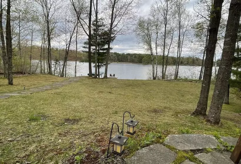 Grand View Log Cabin