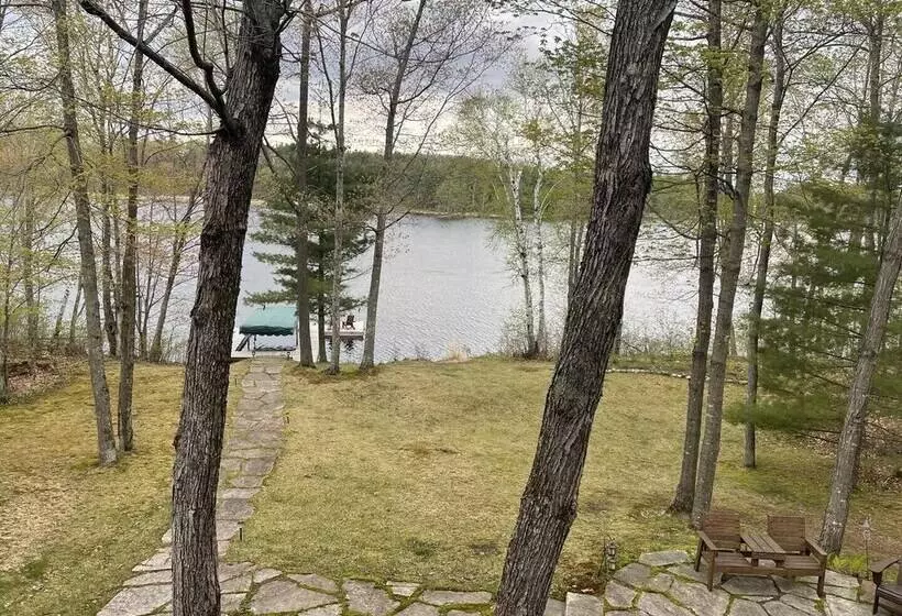 Grand View Log Cabin