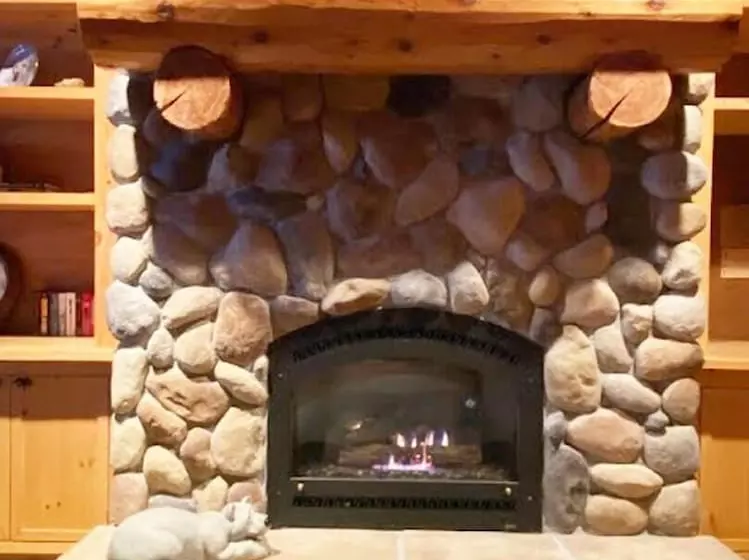 Grand View Log Cabin