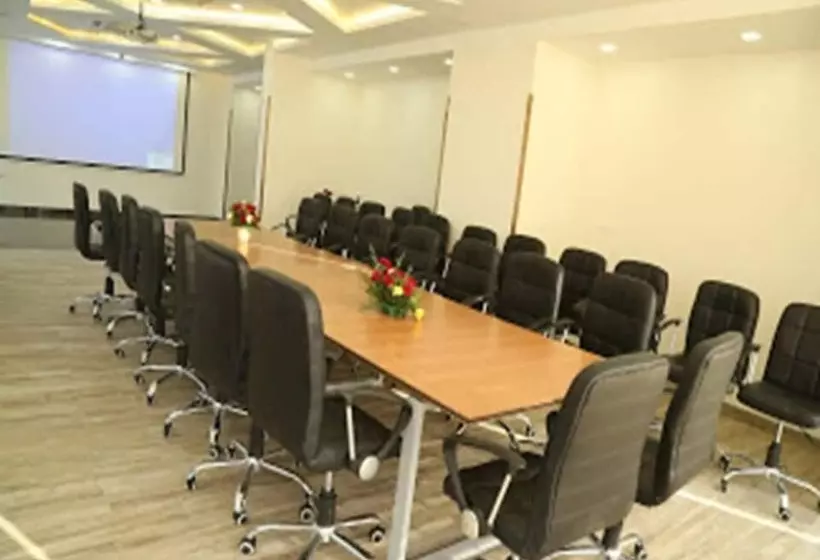 Hotelli Alexander Luxury