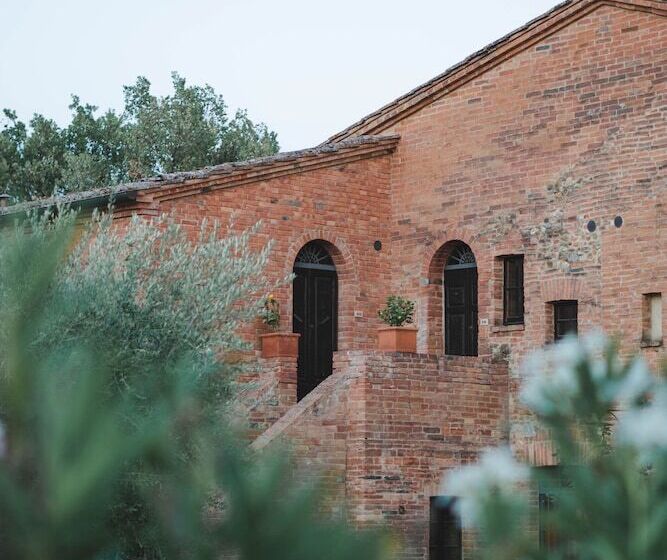 ホテル Borgo San Vincenzo