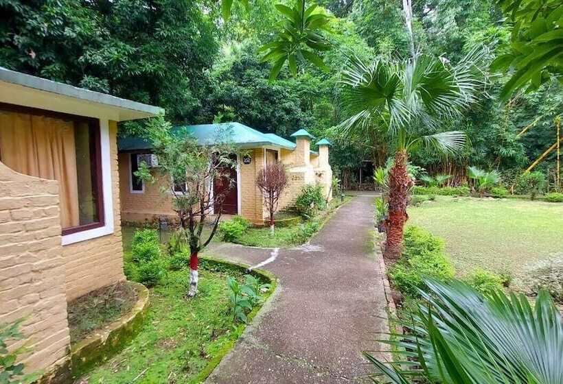 Отель Corbett Tiger Tejomaya Resort