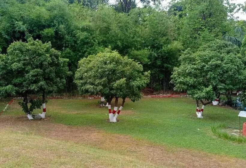 Hotelli Corbett Tiger Tejomaya Resort