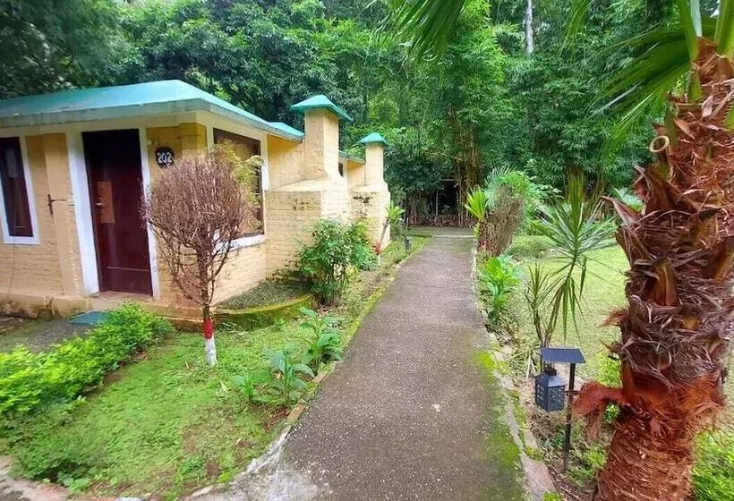 Hotelli Corbett Tiger Tejomaya Resort