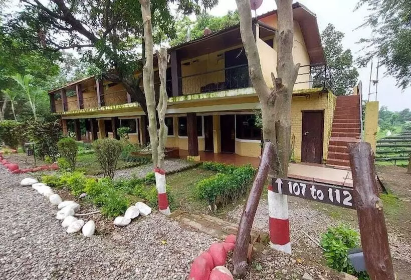 Hotelli Corbett Tiger Tejomaya Resort