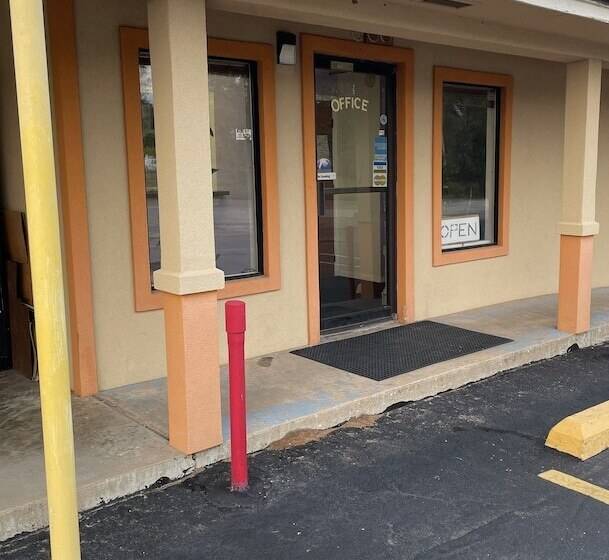 호텔 Executive Inn Of Purcell