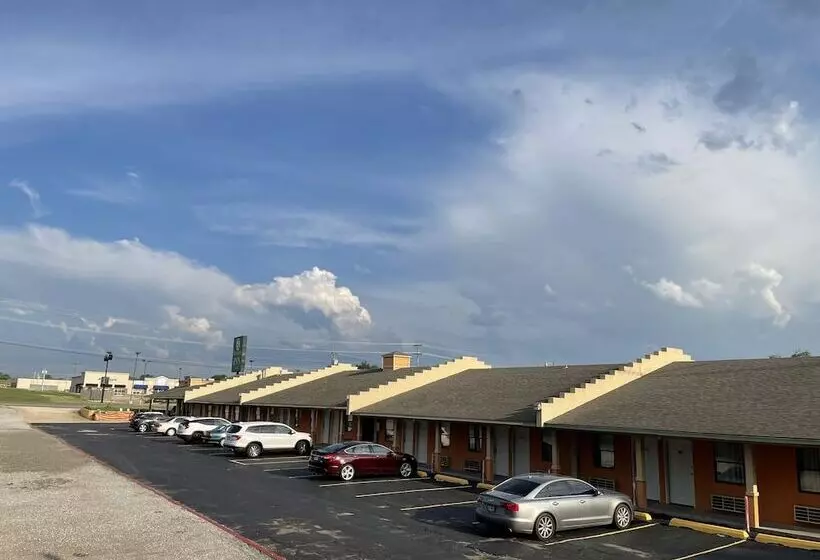 Hotelli Executive Inn Of Purcell