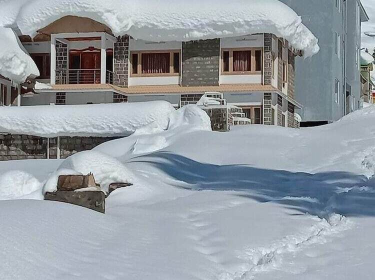 هتل Galaxy Cottages