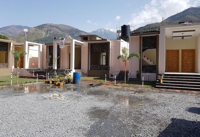 هتل Galaxy Cottages