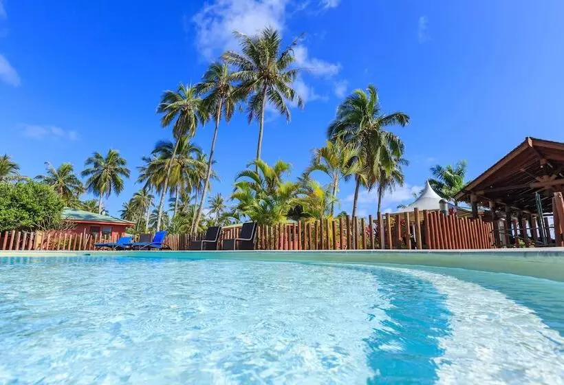 هتل Oasis De Kiamu