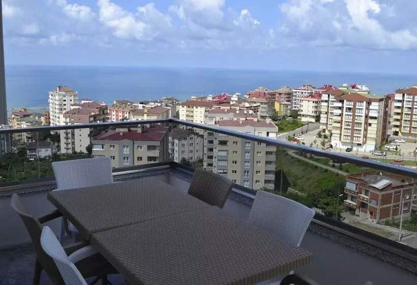 Hotelli Shahin Golden