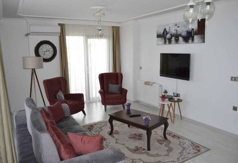 هتل Shahin Golden