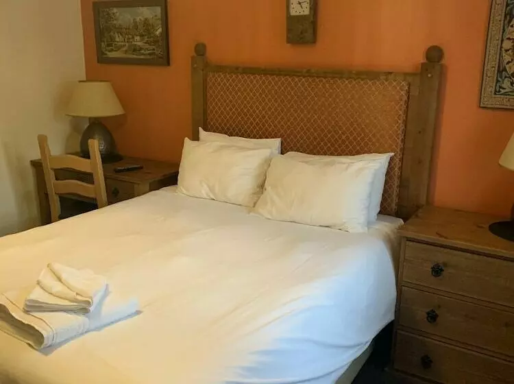 Hotelli The Barrington Arms