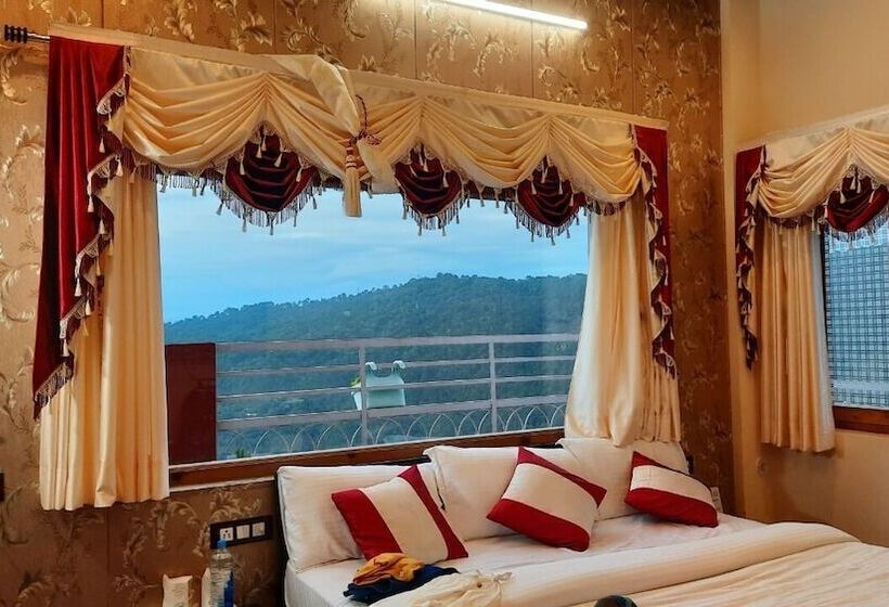 Hotel The Ranikhet Continental