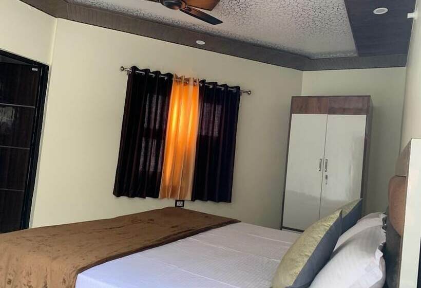 Hotell The Tapovan Residency