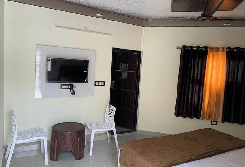 Hotell The Tapovan Residency