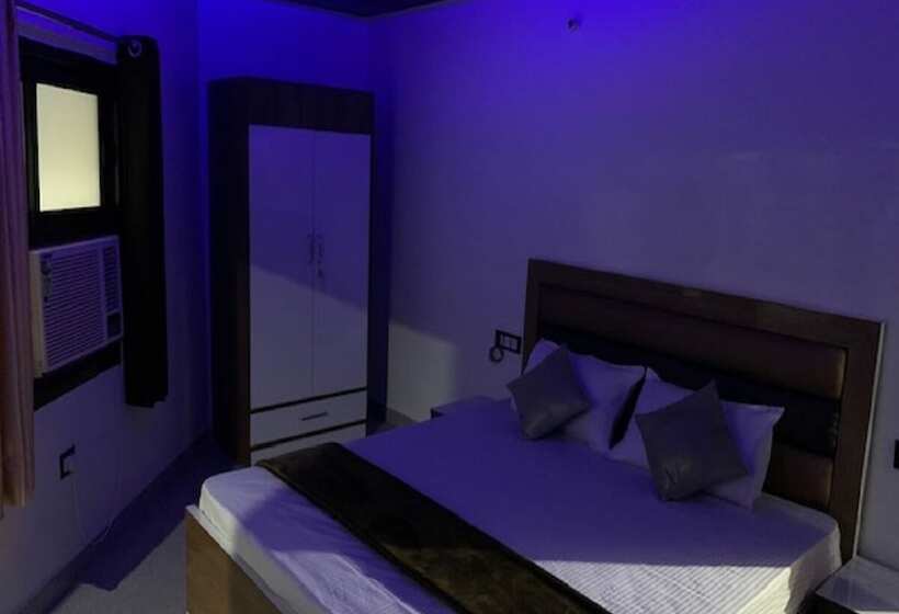 Hotell The Tapovan Residency