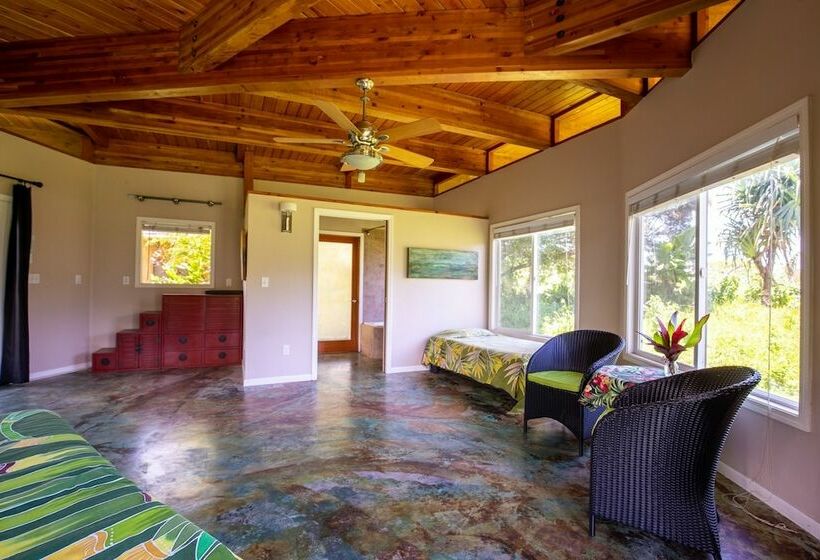 Kalani Oceanside Retreat