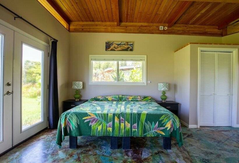 Kalani Oceanside Retreat