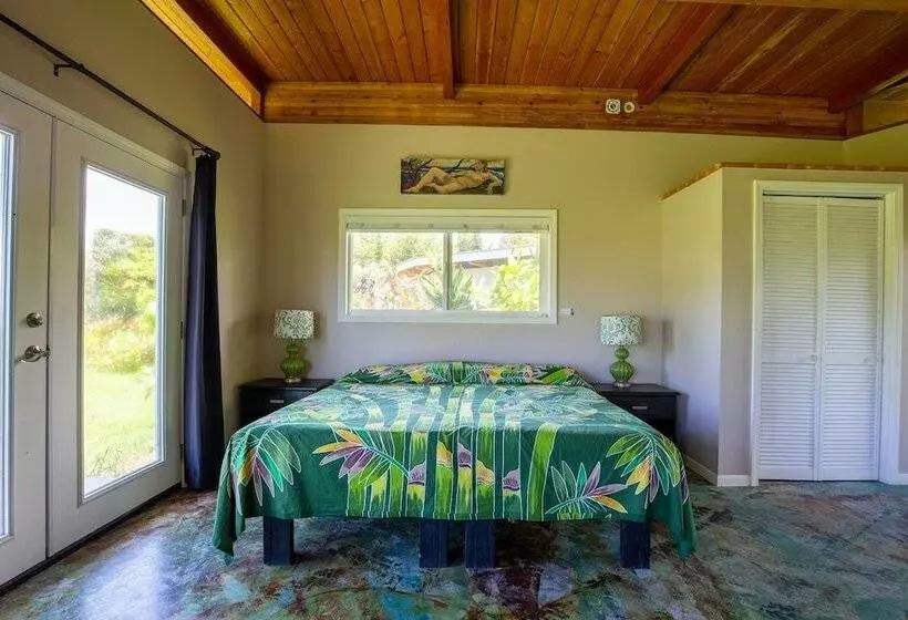 Kalani Oceanside Retreat