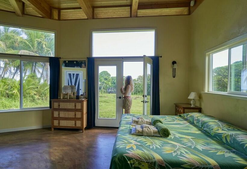 Kalani Oceanside Retreat