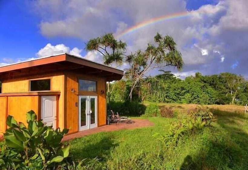 Kalani Oceanside Retreat