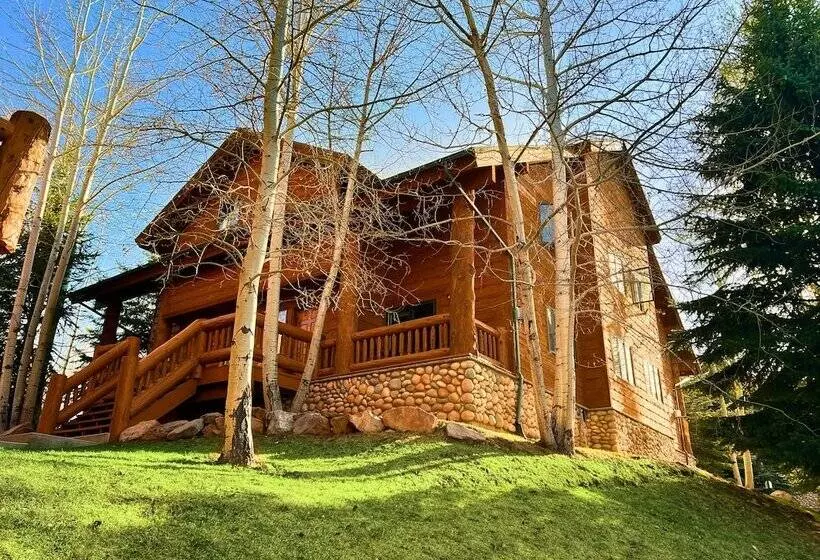 Lazy Bear Log Cabin Canyons Park